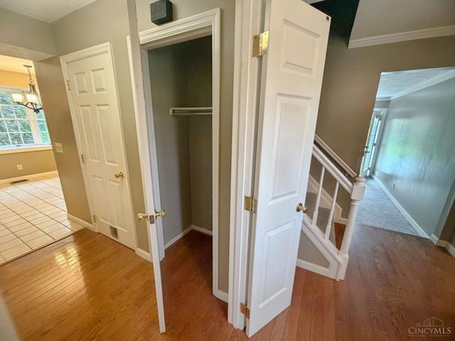 876 Maple Ridge Court, Fairfield, OH 45014