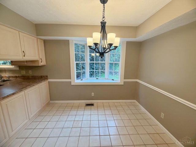 876 Maple Ridge Court, Fairfield, OH 45014