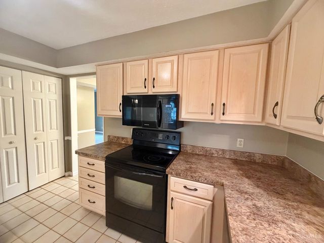 876 Maple Ridge Court, Fairfield, OH 45014