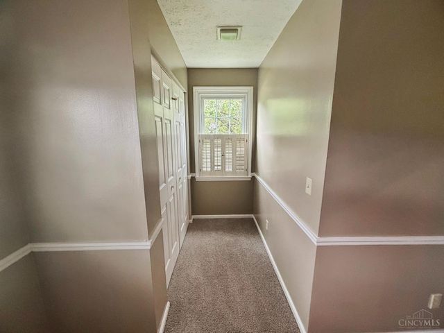 876 Maple Ridge Court, Fairfield, OH 45014