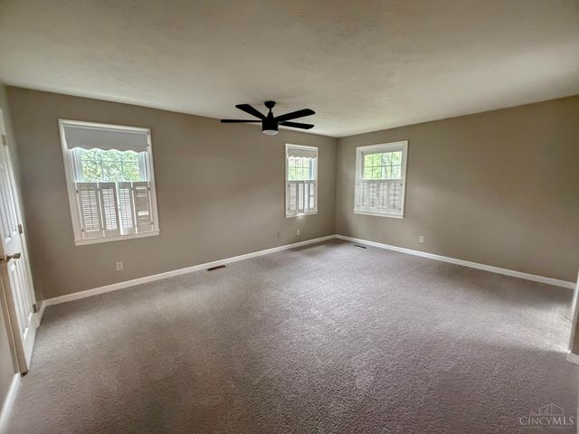 876 Maple Ridge Court, Fairfield, OH 45014