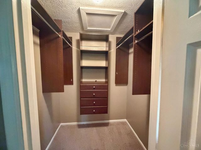 876 Maple Ridge Court, Fairfield, OH 45014