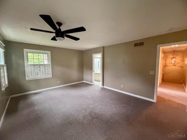 876 Maple Ridge Court, Fairfield, OH 45014