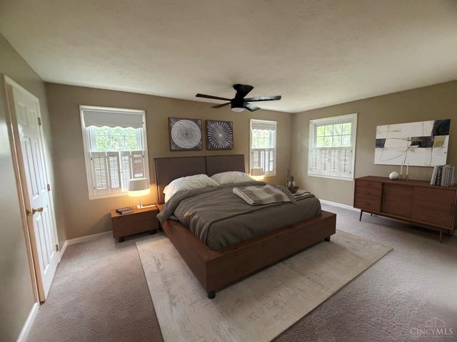 876 Maple Ridge Court, Fairfield, OH 45014