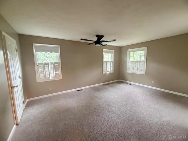 876 Maple Ridge Court, Fairfield, OH 45014