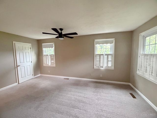 876 Maple Ridge Court, Fairfield, OH 45014