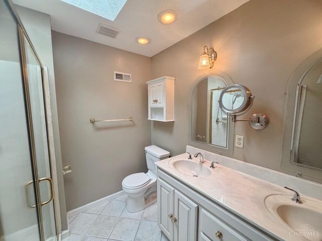 876 Maple Ridge Court, Fairfield, OH 45014