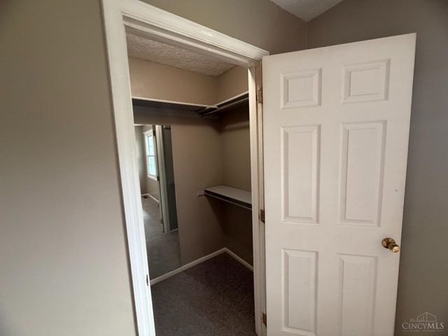 876 Maple Ridge Court, Fairfield, OH 45014
