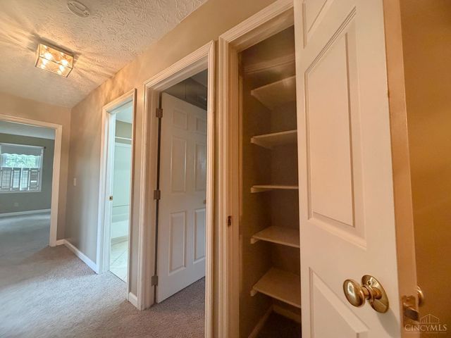 876 Maple Ridge Court, Fairfield, OH 45014