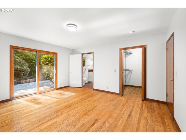 6960 Sw RALEIGHWOOD Ln, Portland, OR 97225