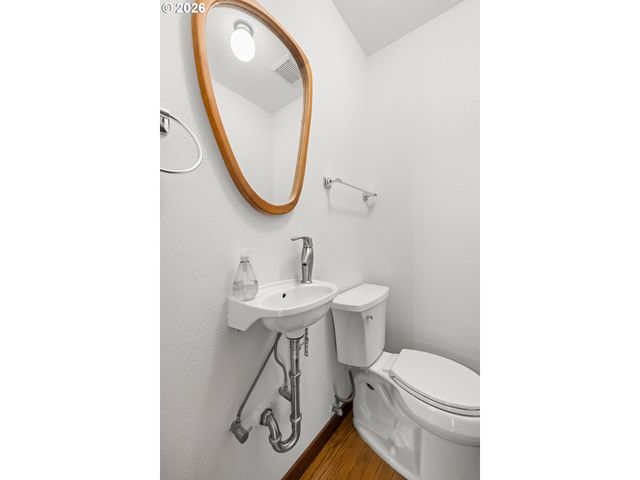6960 Sw RALEIGHWOOD Ln, Portland, OR 97225