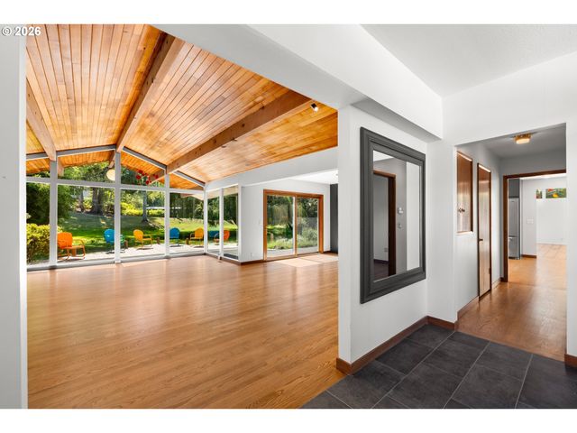 6960 Sw RALEIGHWOOD Ln, Portland, OR 97225