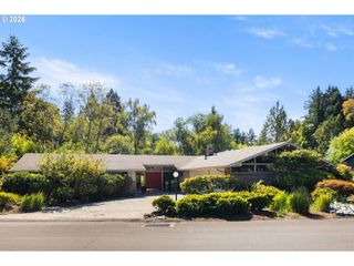 6960 Sw RALEIGHWOOD Ln, Portland, OR 97225