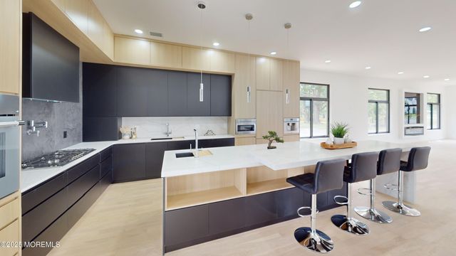 93 Buckley Road, Marlboro, NJ 07746