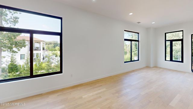 93 Buckley Road, Marlboro, NJ 07746