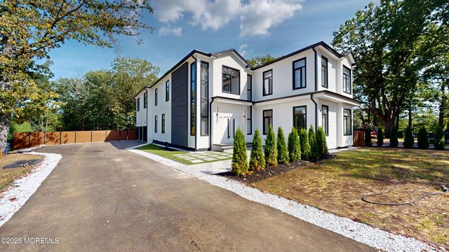 93 Buckley Road, Marlboro, NJ 07746