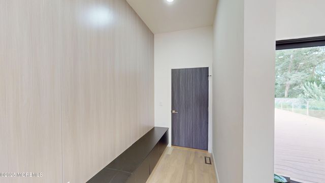 93 Buckley Road, Marlboro, NJ 07746