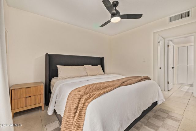 8649 E ROYAL PALM Road 232, Scottsdale, AZ 85258