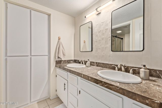 8649 E ROYAL PALM Road 232, Scottsdale, AZ 85258