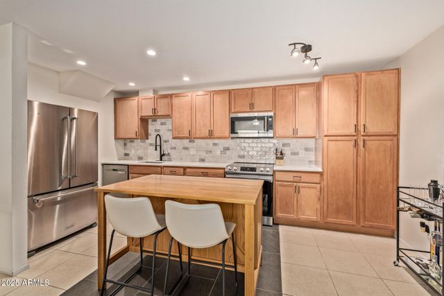 8649 E ROYAL PALM Road 232, Scottsdale, AZ 85258