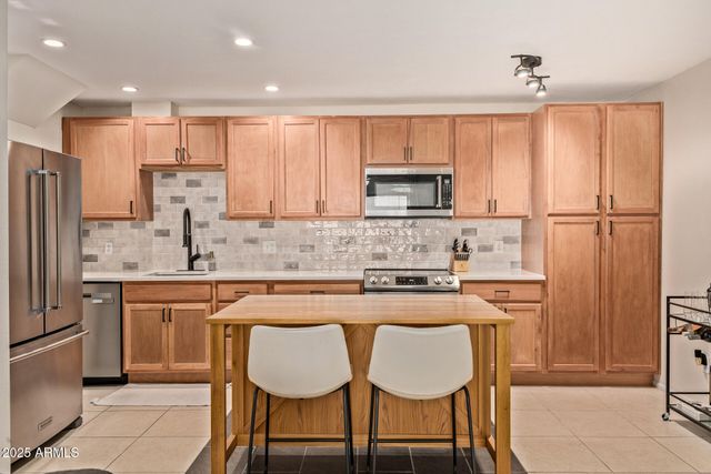 8649 E ROYAL PALM Road 232, Scottsdale, AZ 85258