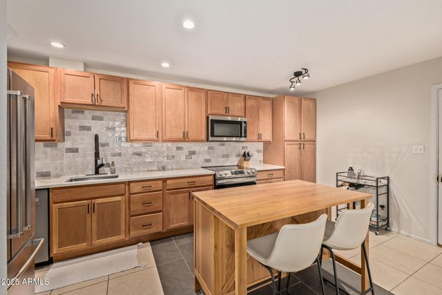 8649 E ROYAL PALM Road 232, Scottsdale, AZ 85258