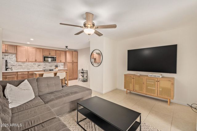 8649 E ROYAL PALM Road 232, Scottsdale, AZ 85258