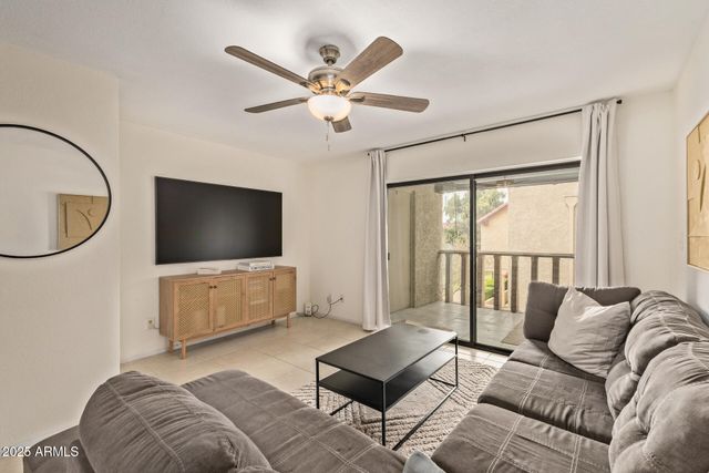 8649 E ROYAL PALM Road 232, Scottsdale, AZ 85258