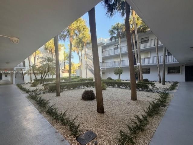 10825 SW 112th Ave 307, Miami, FL 33176