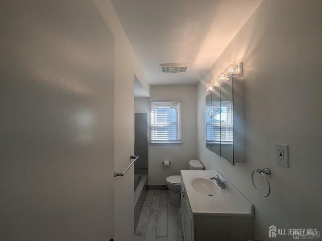 6 Hillside Avenue, Jamesburg, NJ 08831