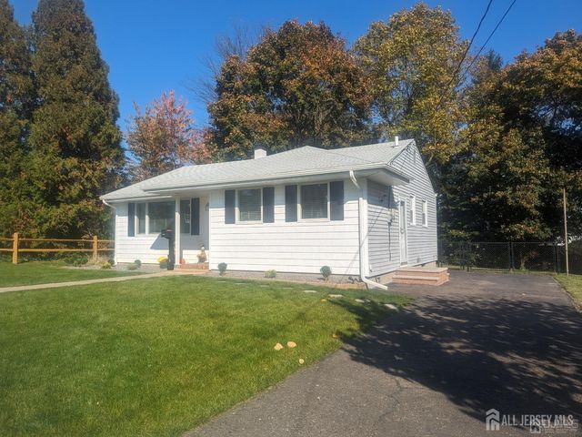 6 Hillside Avenue, Jamesburg, NJ 08831