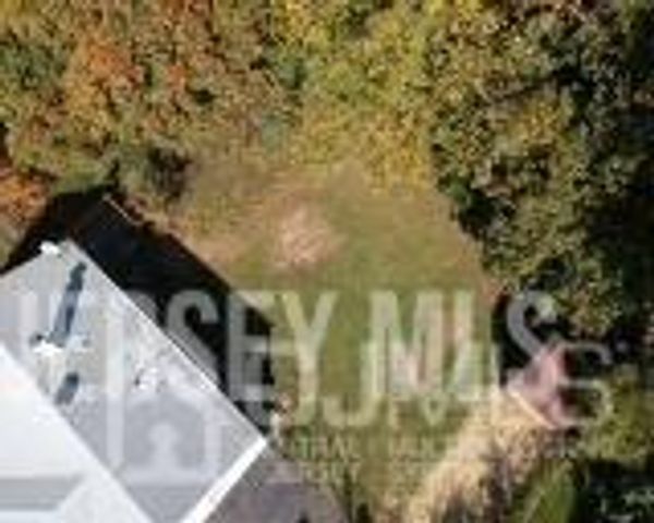 6 Hillside Avenue, Jamesburg, NJ 08831