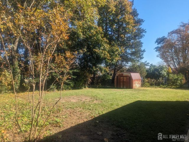 6 Hillside Avenue, Jamesburg, NJ 08831