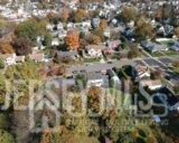 6 Hillside Avenue, Jamesburg, NJ 08831