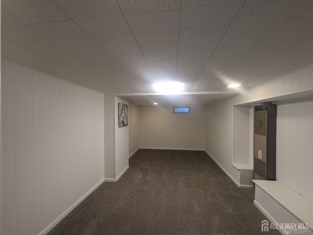 6 Hillside Avenue, Jamesburg, NJ 08831