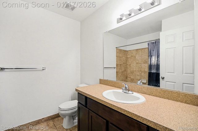 28346 Adler Park Drive 246, Chesterfield Township, MI 48051