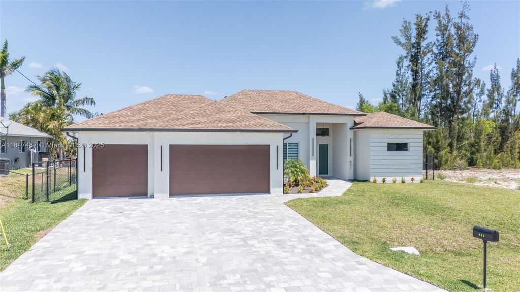 601 SW 13th ST, Cape Coral, FL 33991