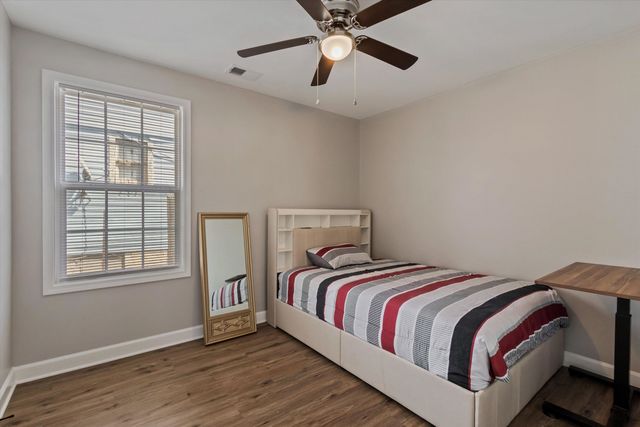 1217 CARLTON RD, Memphis, TN 38106