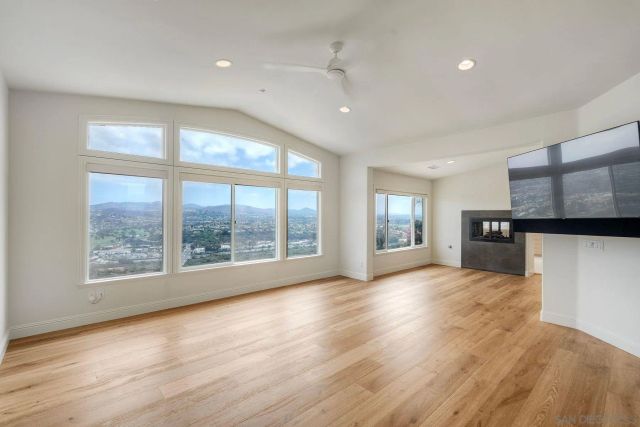1651 Bella Laguna Court, Encinitas, CA 92024