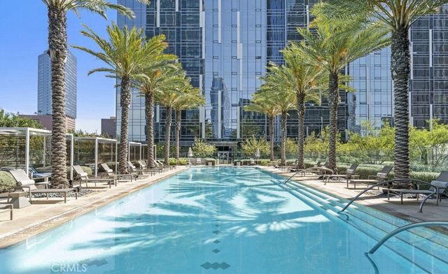 877 Francisco 3003, Los Angeles, CA 90017