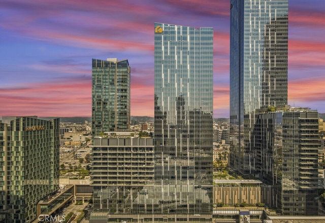 877 Francisco 3003, Los Angeles, CA 90017