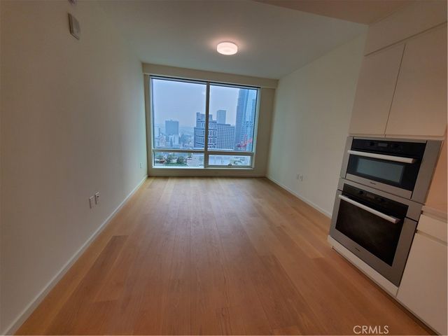 877 Francisco 3003, Los Angeles, CA 90017