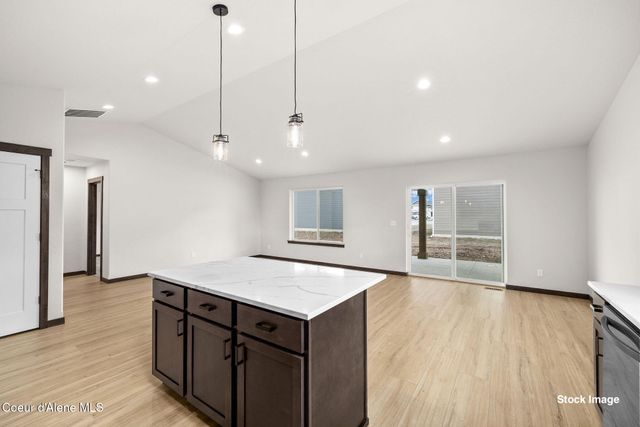 12013 N LENNON LN, Rathdrum, ID 83858