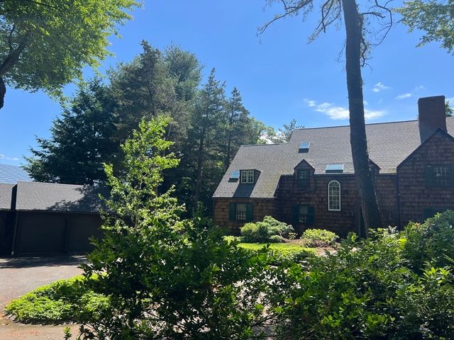 130 Marsh St 1, Belmont, MA 02478