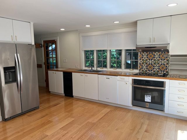130 Marsh St 1, Belmont, MA 02478