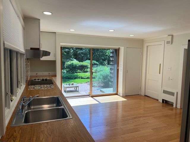 130 Marsh St 1, Belmont, MA 02478