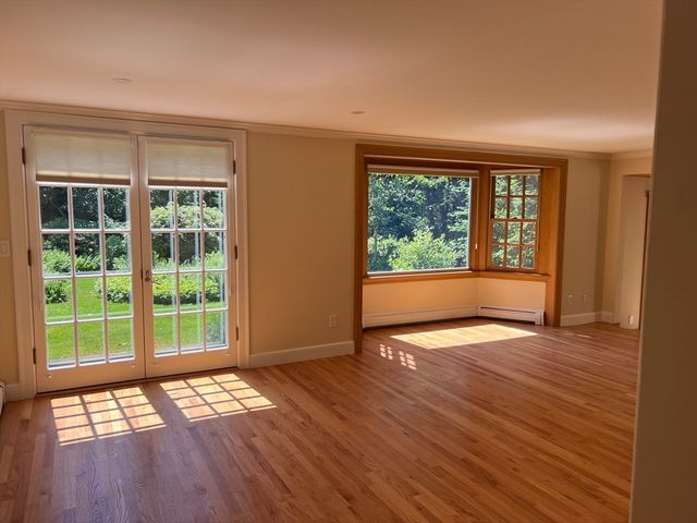 130 Marsh St 1, Belmont, MA 02478