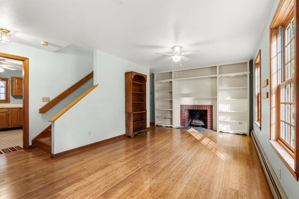 Image 11 of property listing at 19 Purington Ln # B, Hampton, NH 03842