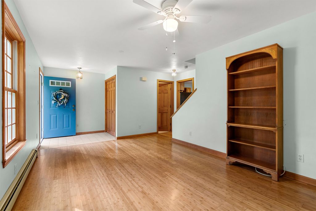 Image 13 of property listing at 19 Purington Ln # B, Hampton, NH 03842