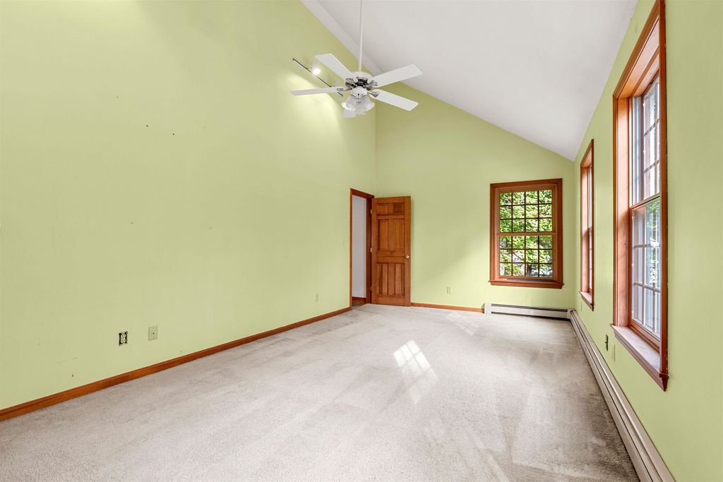 Image 16 of property listing at 19 Purington Ln # B, Hampton, NH 03842